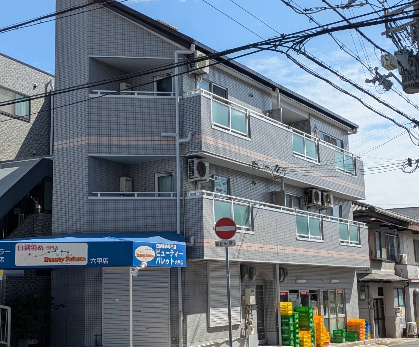 外壁塗装後のきれいなマンション